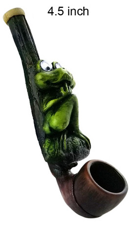 4.5 Inch Green Frog Wooden Pipe