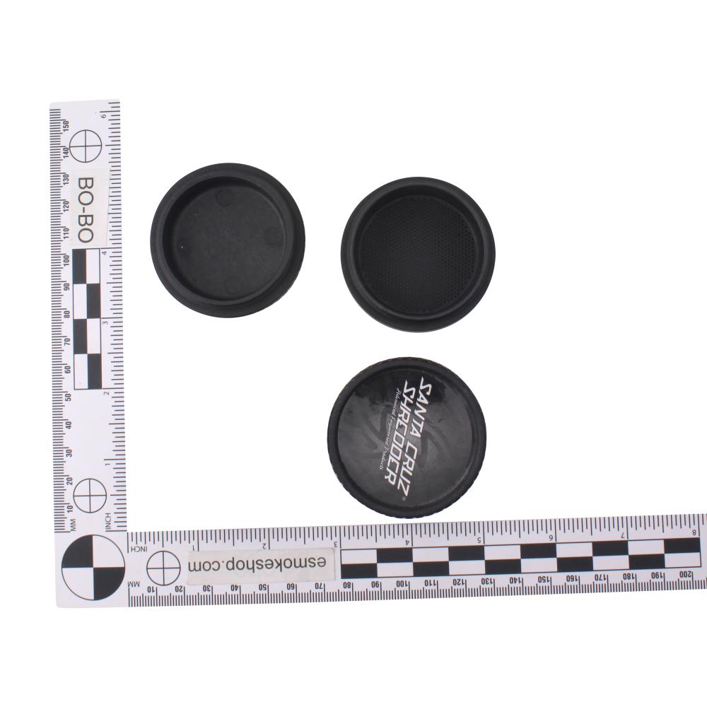 Santa Cruz Shredder Medium Plastic Grinder-4 Piece-Black